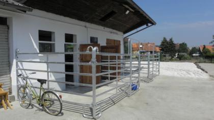 PADDOCKBOXEN www. eddyszweispaenner. de. tl